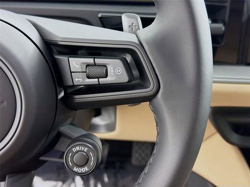 New 2026 Porsche Cayenne Coupe image 15