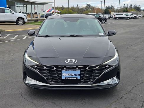 Used 2021 Hyundai Elantra SEL w/ Convenience + Premium Package FWD image 9