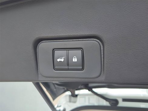 Used 2026 Nissan Rogue SL AWD/4WD image 15