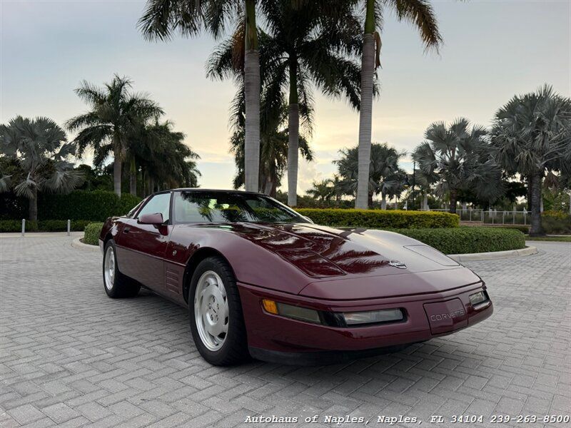 Used 1993 Chevrolet Corvette Coupe RWD image 1