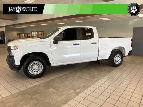 Used 2020 Chevrolet Silverado 1500 W/T RWD image 3