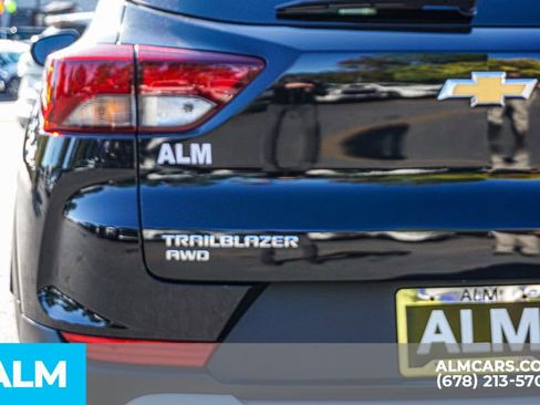 Used 2025 Chevrolet TrailBlazer LT image 13