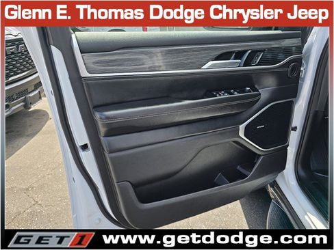 Certified 2022 Jeep Wagoneer Series II RWD image 25