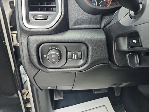 Used 2020 RAM 2500 Laramie image 26