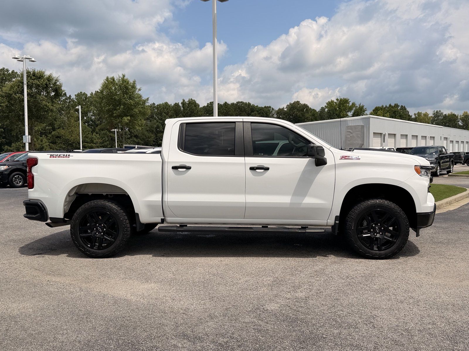 Used 2023 Chevrolet Silverado 1500 LT Trail Boss AWD/4WD image 13
