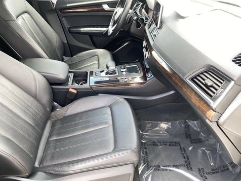 Used 2019 Audi Q5 2.0T Premium Plus w/ Premium Plus Package AWD/4WD image 10
