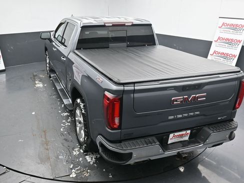 Used 2019 GMC Sierra 1500 SLT w/ SLT Premium Plus Package image 30