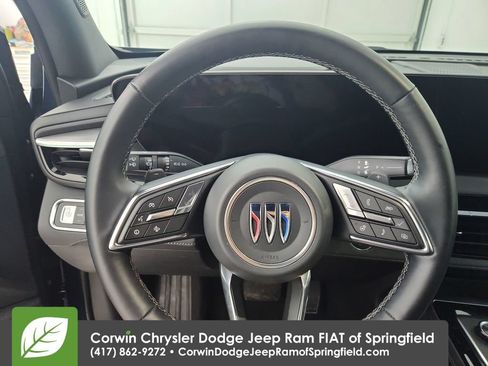 Used 2025 Buick Enclave Preferred AWD/4WD image 21