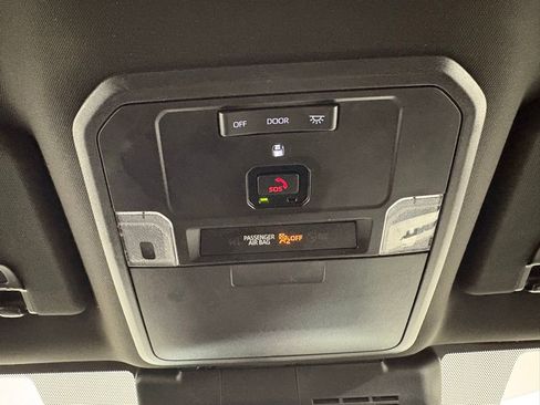 Used 2024 Toyota Tacoma TRD Off-Road image 29