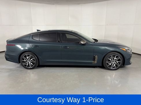 Used 2023 Kia Stinger GT-Line w/ Sun & Sound Package RWD image 12