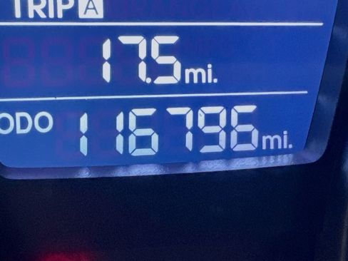 Used 2014 Hyundai Accent GLS w/ Option Group 2 image 12