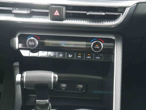 Used 2024 Kia K5 EX FWD image 8