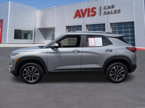 Used 2025 Chevrolet TrailBlazer LT AWD/4WD image 10