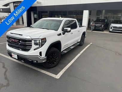 Used 2023 GMC Sierra 1500 SLT w/ SLT Premium Package