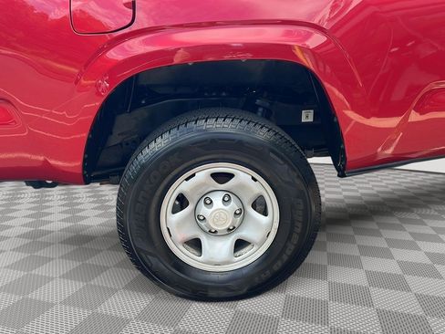 Used 2020 Toyota Tacoma SR w/ SR Convenience Package AWD/4WD image 13