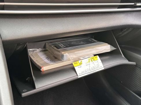 Used 2023 Hyundai Elantra Limited w/ Cargo Package FWD image 38