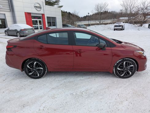 New 2025 Nissan Versa SR w/ Trunk Package image 8