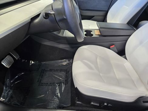 Used 2021 Tesla Model 3 Standard Range Plus RWD image 14