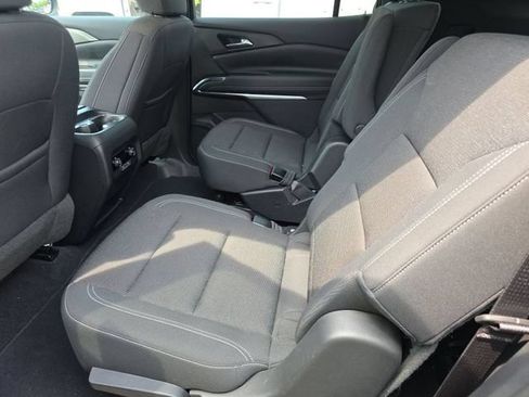 Used 2025 Chevrolet Traverse LT AWD/4WD image 13