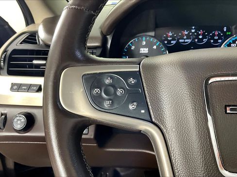 Used 2020 GMC Yukon XL Denali RWD image 22