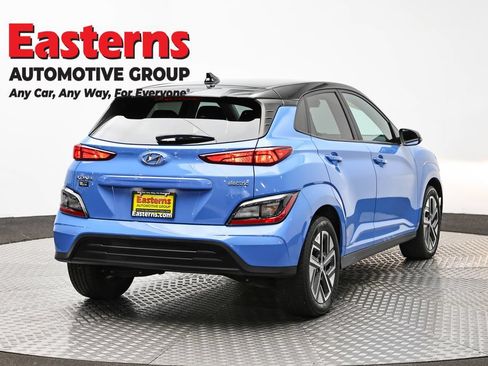 Used 2023 Hyundai Kona SE w/ Cargo Package FWD image 5