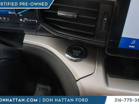 Certified 2022 Ford Explorer XLT w/ Class IV Trailer Tow Package AWD/4WD image 11