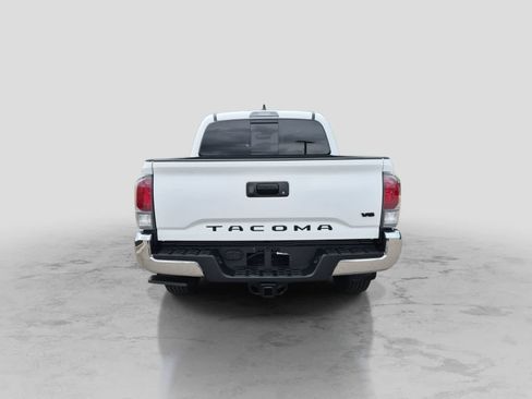 Used 2023 Toyota Tacoma TRD Off-Road AWD/4WD image 7