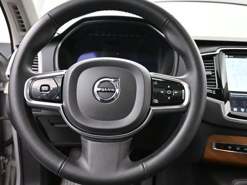 Used 2024 Volvo XC90 B6 Plus AWD/4WD image 11