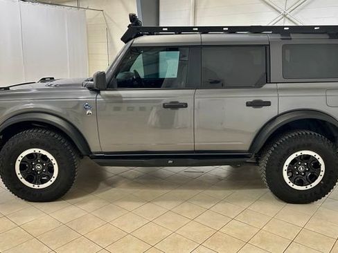 Used 2023 Ford Bronco Black Diamond w/ Sasquatch Package AWD/4WD image 2