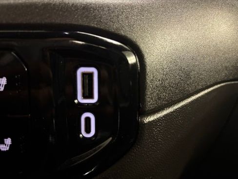 Used 2024 Chevrolet Silverado 1500 LT Trail Boss w/ Convenience Package II image 32