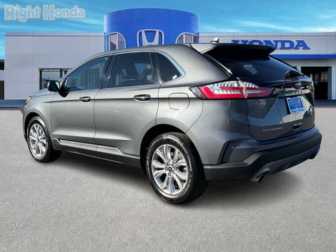 Used 2023 Ford Edge Titanium image 4