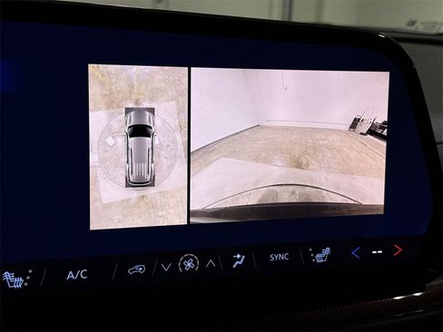 New 2026 Chevrolet Traverse Z71 w/ Enhanced Driving Package image 16