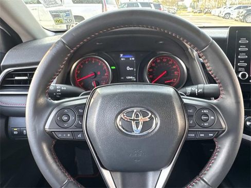 Used 2021 Toyota Camry XSE image 25