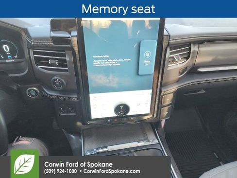 Used 2022 Ford F150 Lightning Platinum image 11
