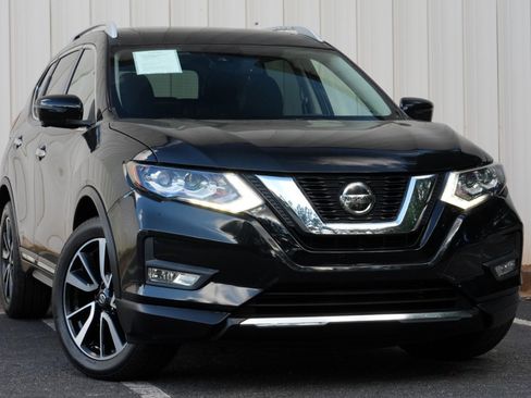 Used 2019 Nissan Rogue SL w/ Premium Package AWD/4WD image 2