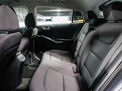 Used 2020 Hyundai Ioniq SEL image 17