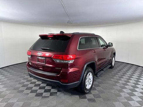 Used 2018 Jeep Grand Cherokee Laredo AWD/4WD image 5