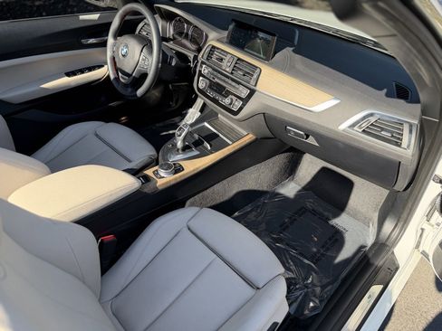 Used 2019 BMW 230i Convertible w/ Convenience Package image 32