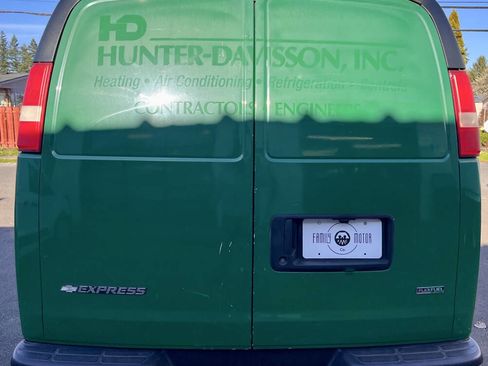 Used 2010 Chevrolet Express 2500 w/ Chrome Appearance Package image 4