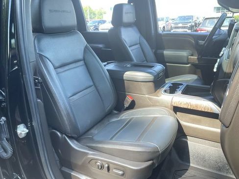 Certified 2022 GMC Sierra 2500 Denali w/ Denali Ultimate Package AWD/4WD image 29
