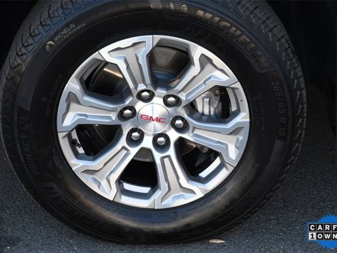 Used 2025 GMC Sierra 1500 SLT image 6