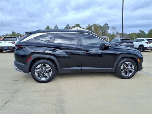 Certified 2025 Hyundai Tucson SEL image 2