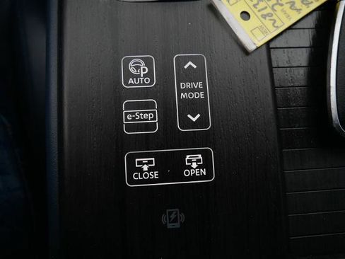 Certified 2024 Nissan Ariya AWD image 18