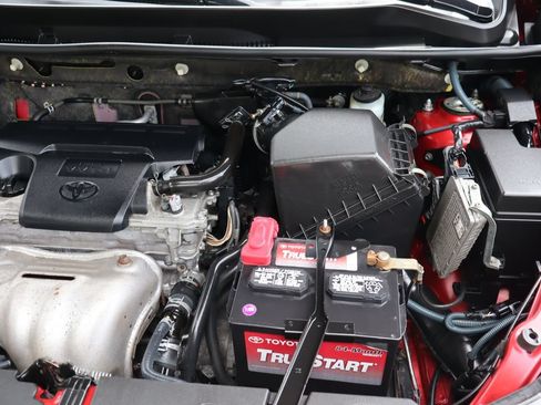 Used 2013 Toyota RAV4 XLE AWD/4WD image 40