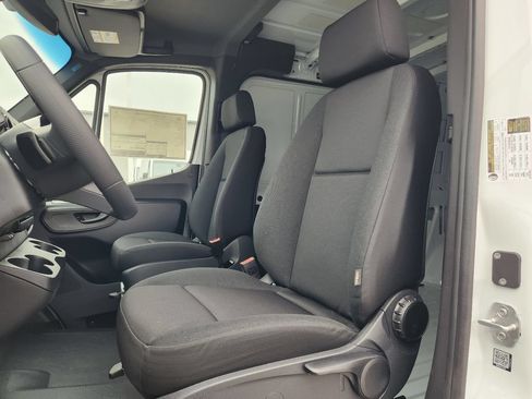 New 2026 Mercedes-Benz Sprinter 2500 image 3