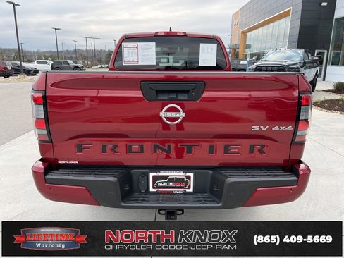 Used 2024 Nissan Frontier SV w/ Technology Package image 15