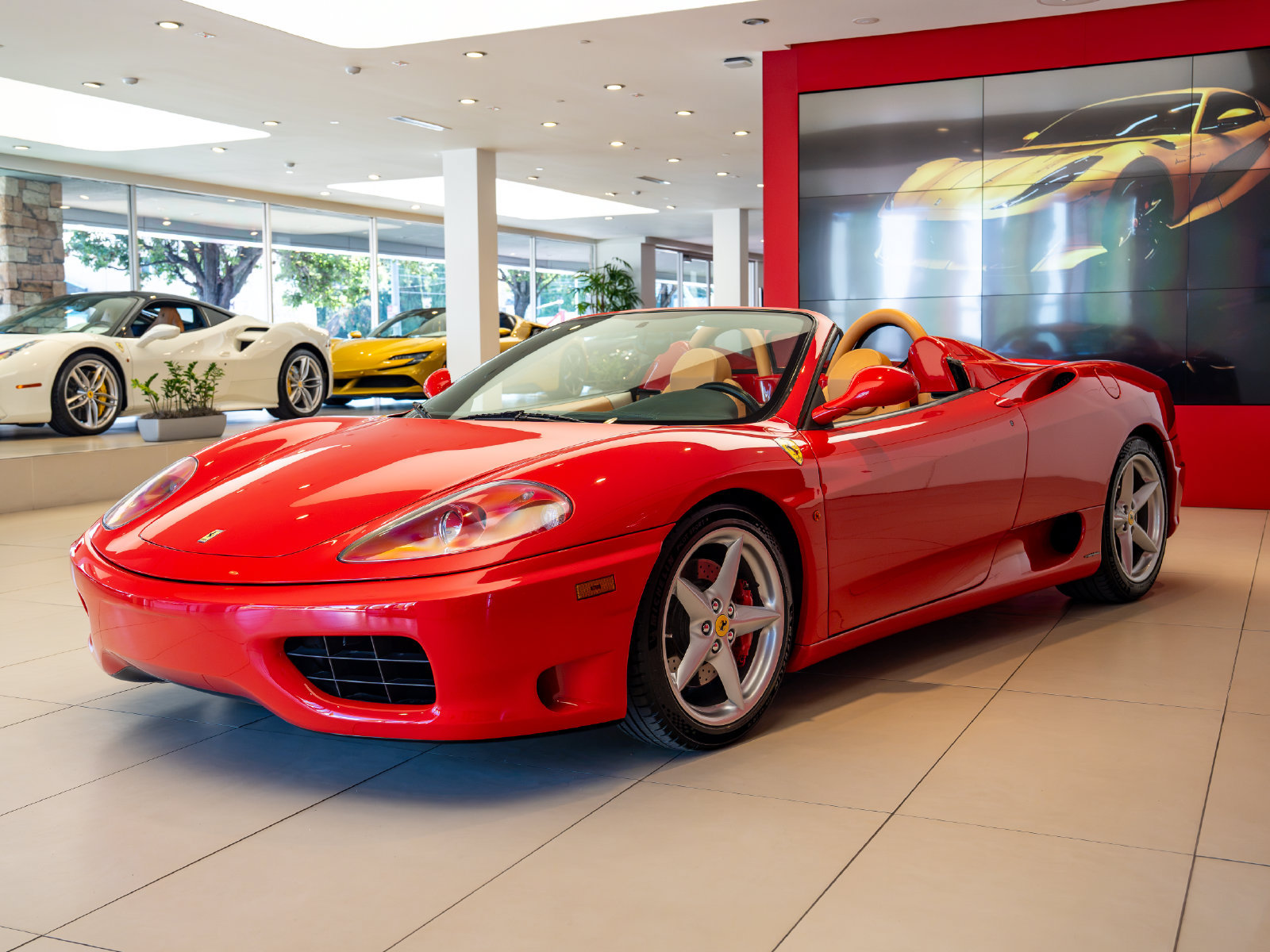 Used 2001 Ferrari 360 Spider RWD image 4