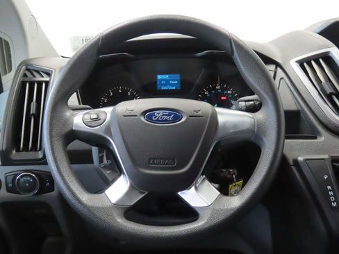 Used 2018 Ford Transit 150 XLT image 10