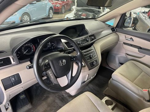Used 2014 Honda Odyssey LX image 21