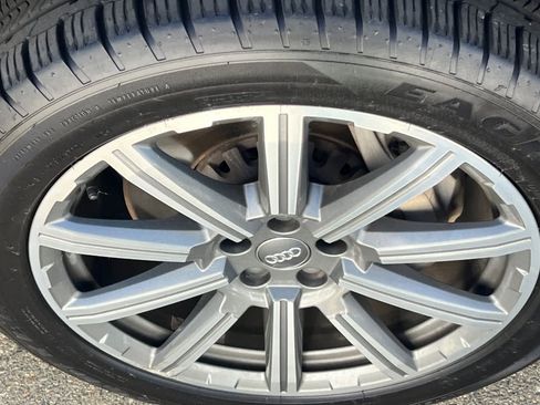 Used 2018 Audi Q7 3.0T Premium Plus w/ Premium Plus Package image 10